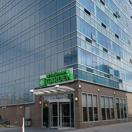 Wyndham Garden Long Island City-3